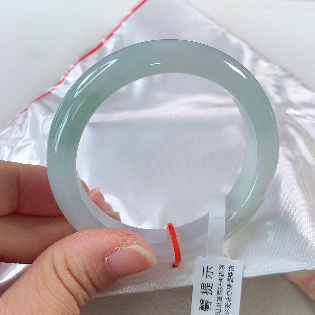 翡翠手镯未镶嵌①⑥④