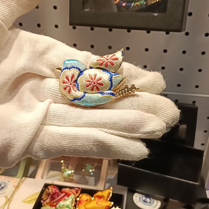 织绣和平小屋非遗蜀锦和平鸽浅蓝色