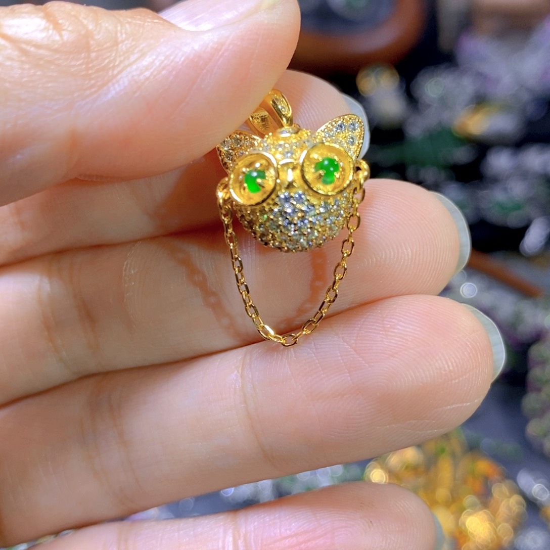 翡翠颈饰银S925镶嵌天然翡翠