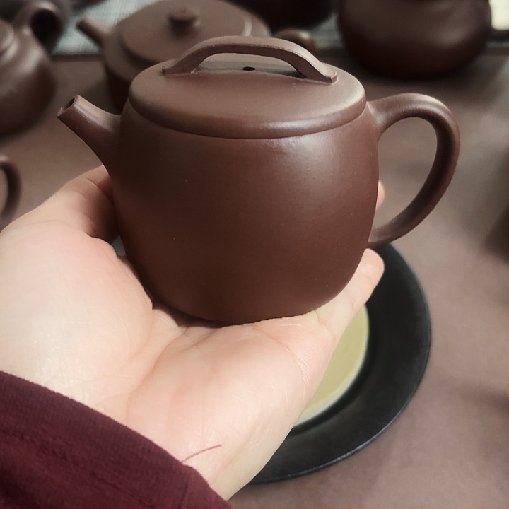 紫砂茶壶一片瓦…………