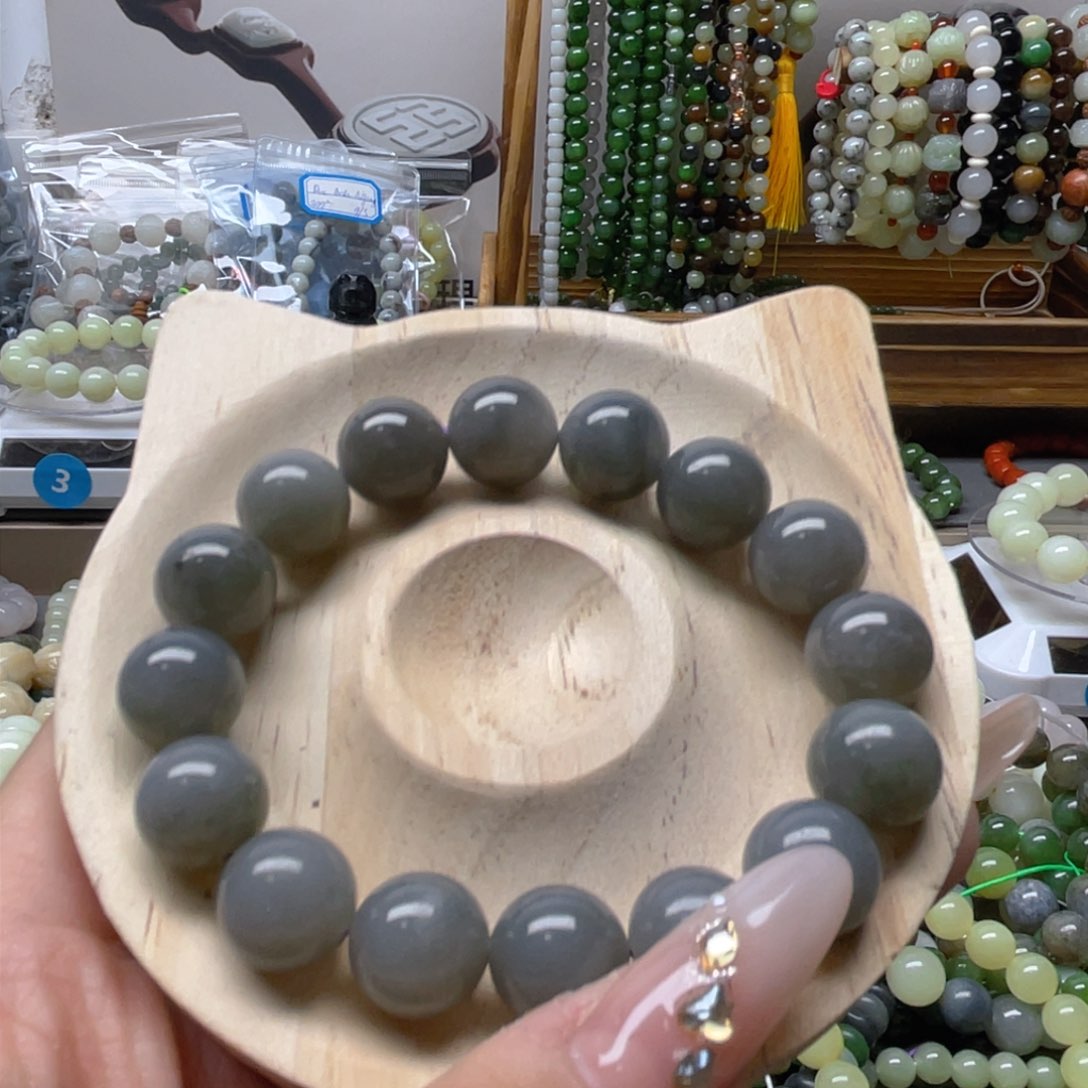 未镶嵌和田玉手串