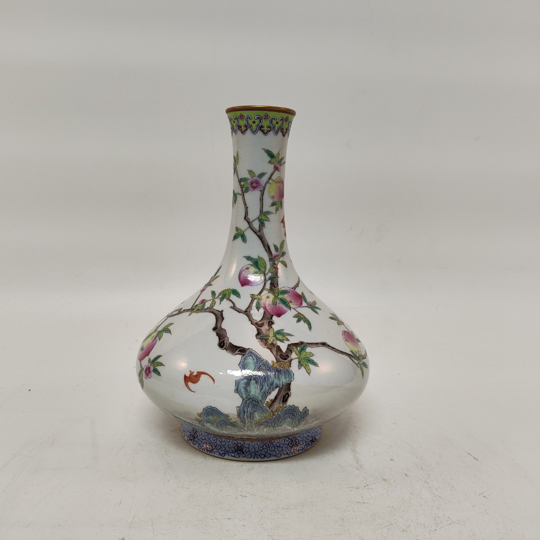 (AD6)Q108839大清嘉庆年制款粉彩海水江崖福寿纹长颈瓶 古陶瓷