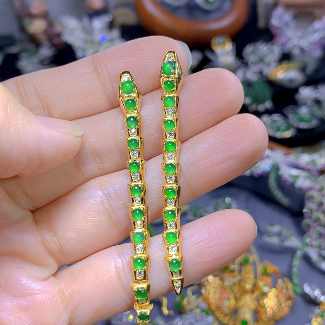 翡翠颈饰银S925镶嵌天然翡翠