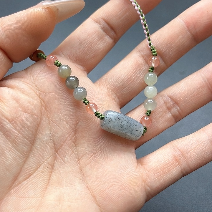 【闪购商品】颈饰未镶嵌和田玉