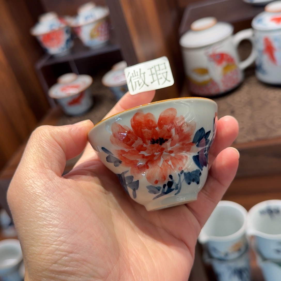 釉下手绘茶具微瑕