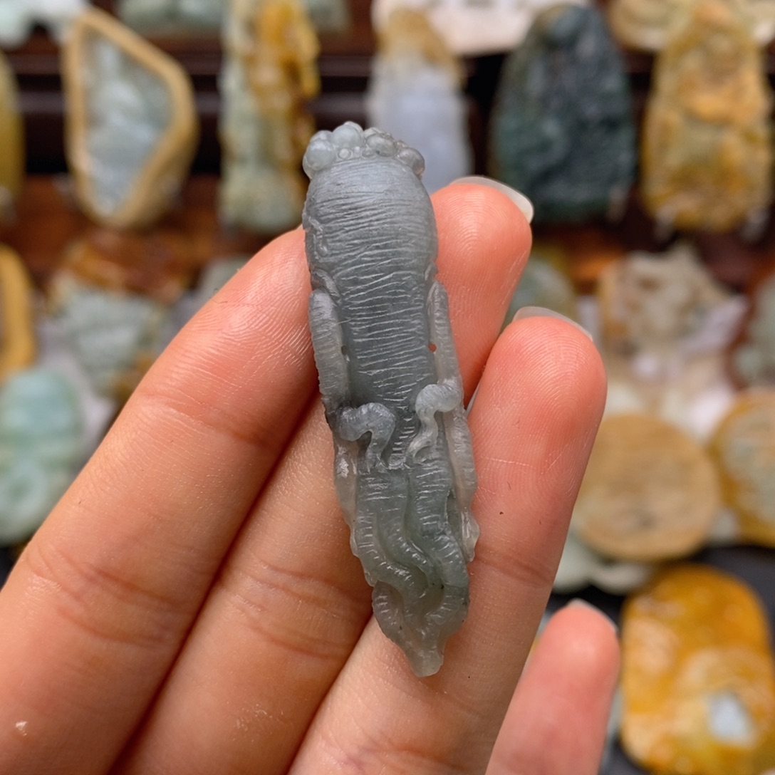 定制翡翠未镶嵌翡翠