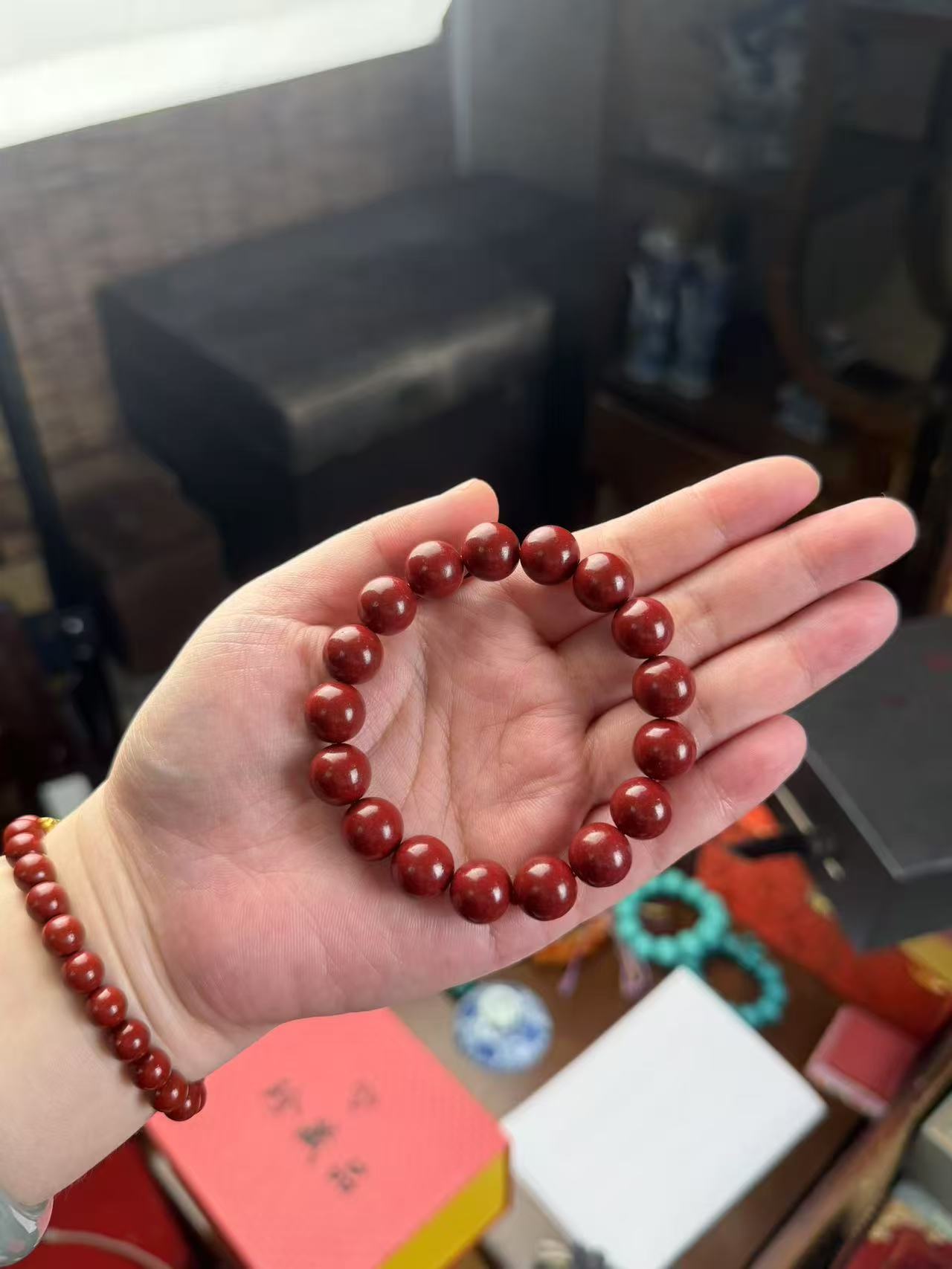 含辰砂工艺品含辰砂工艺品手串12MM