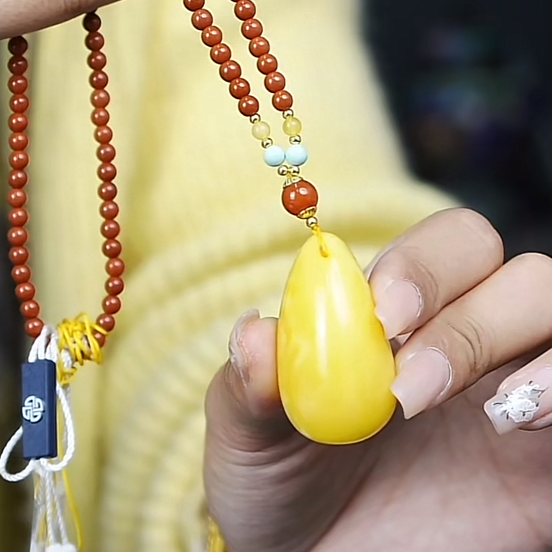 文山居A蜜蜡吊坠76174