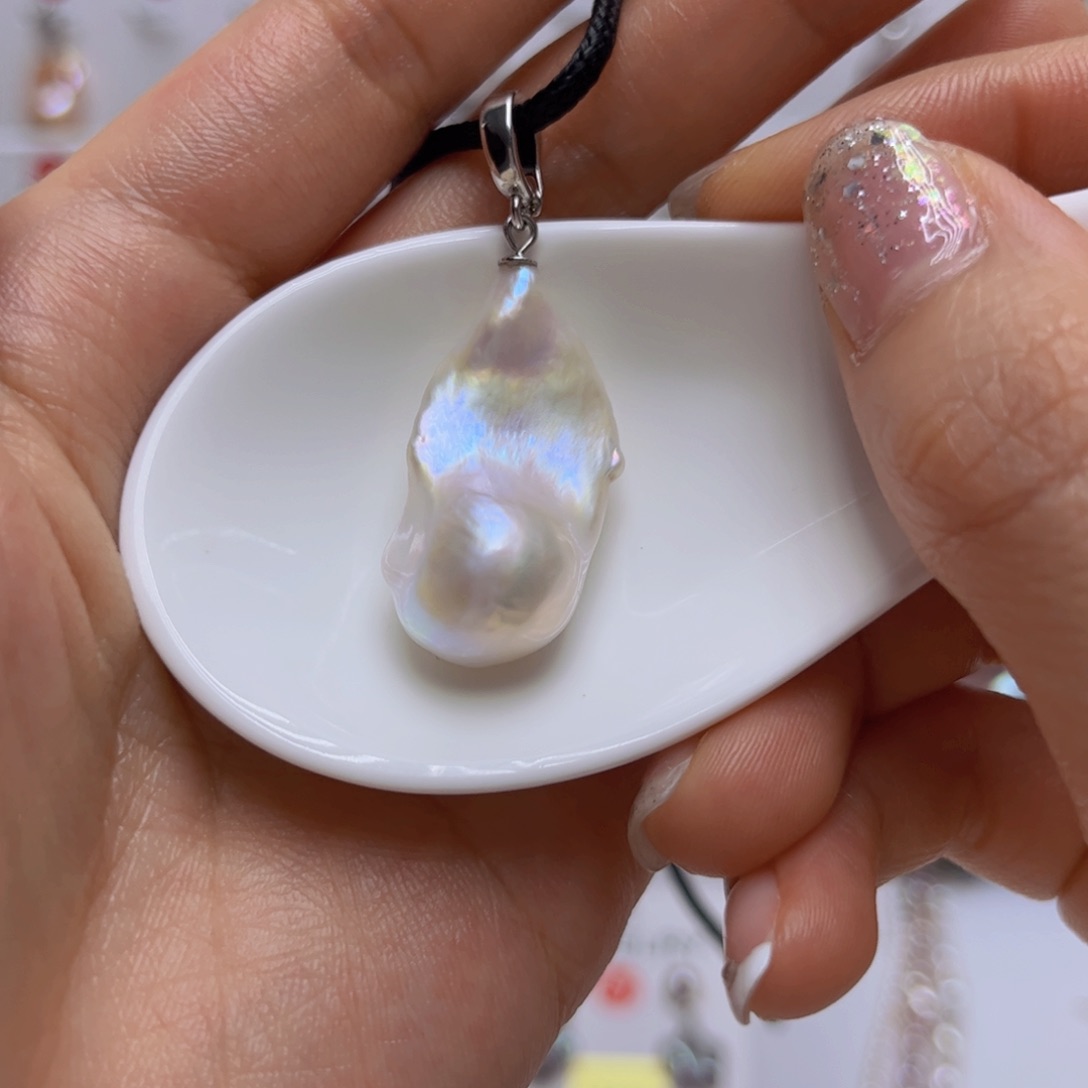 未镶嵌淡水珍珠吊坠