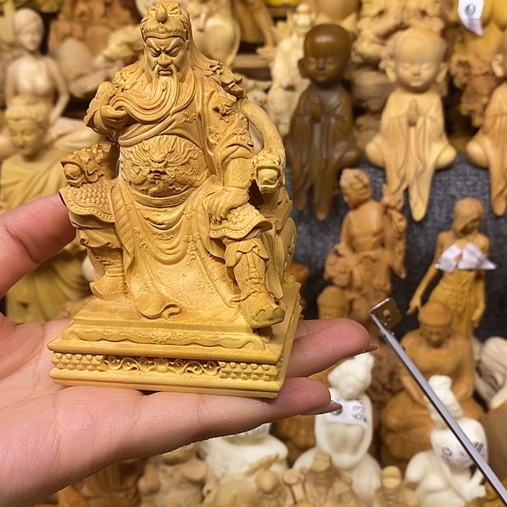 黄杨木黄杨木瑕疵关公