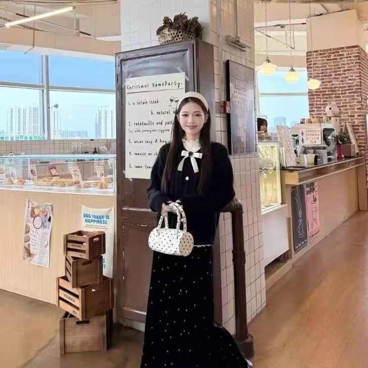 韩版秋冬复古法式气质高级感针织开衫叠穿波点打底丝绒半身裙套装