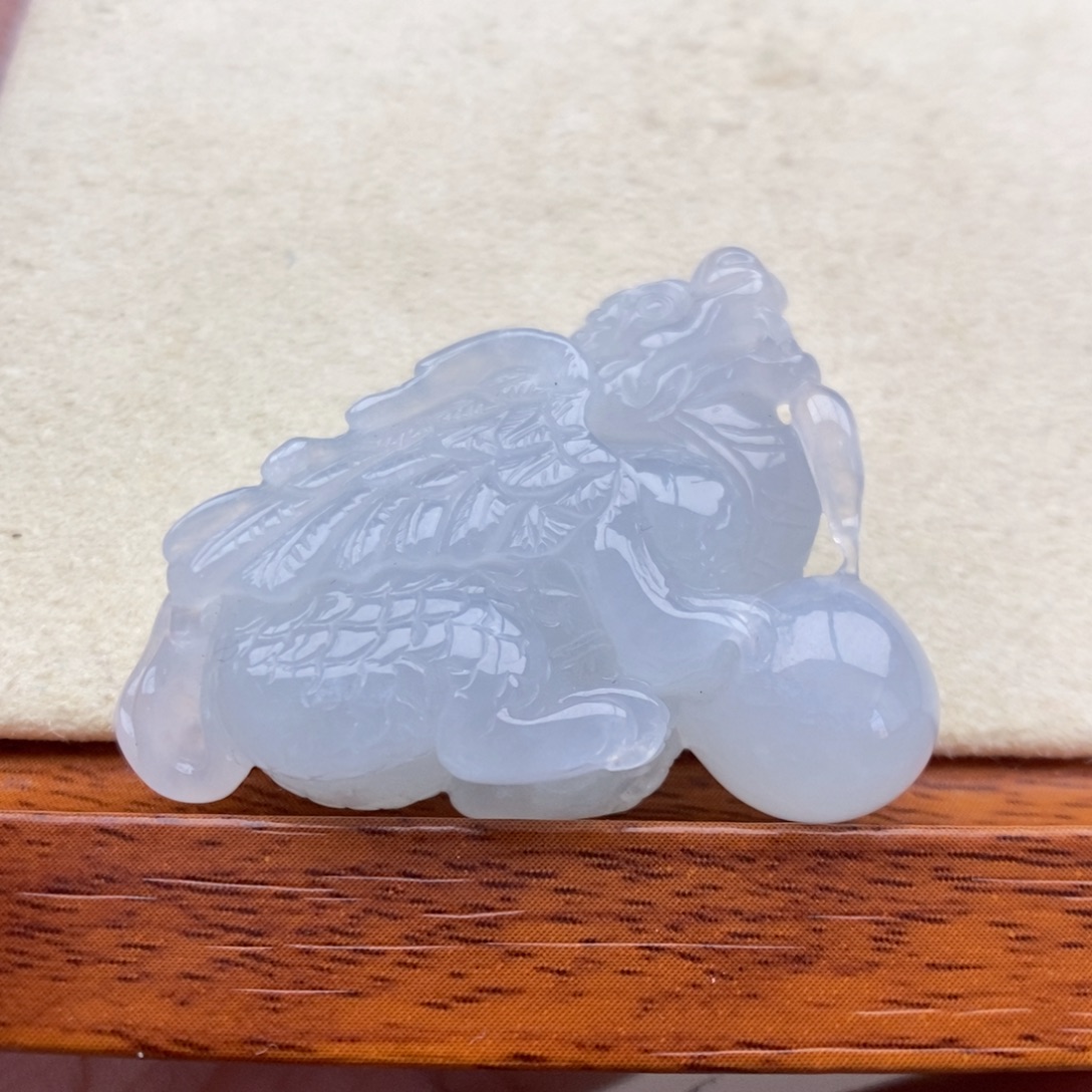 翡翠未镶嵌颈饰吊坠126