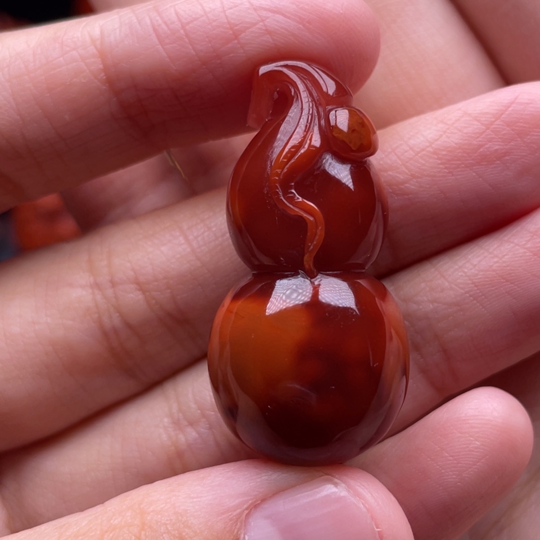 南红玛瑙未镶嵌珠宝奇石葫芦吊坠