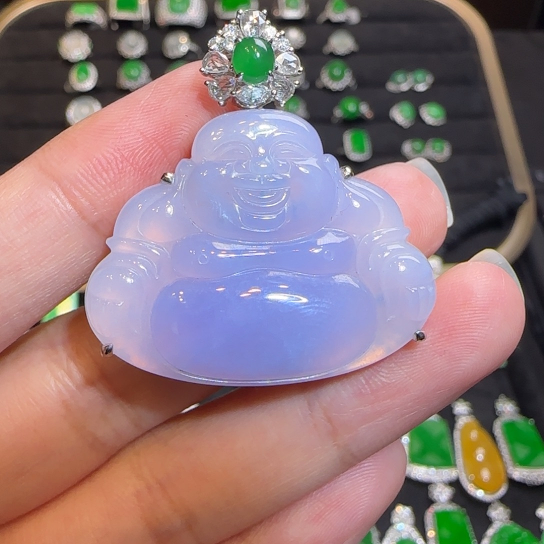 翡翠18K金镶嵌颈饰吊坠