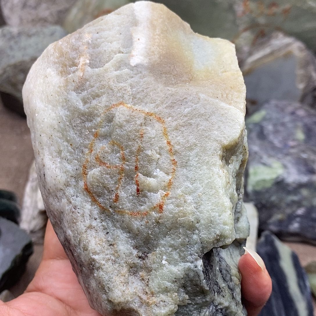 未镶嵌和田玉（糖玉）珠宝奇石一**过