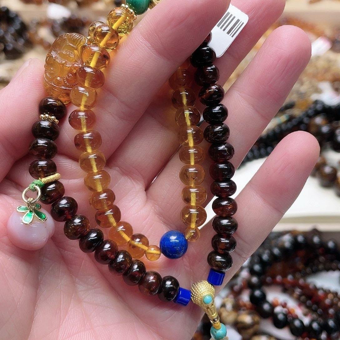 琥珀裸石未镶嵌七10241