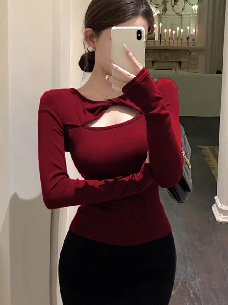 纯欲气质秋冬内搭女装秋冬款漏锁骨T恤时尚镂空长袖性感显瘦红色