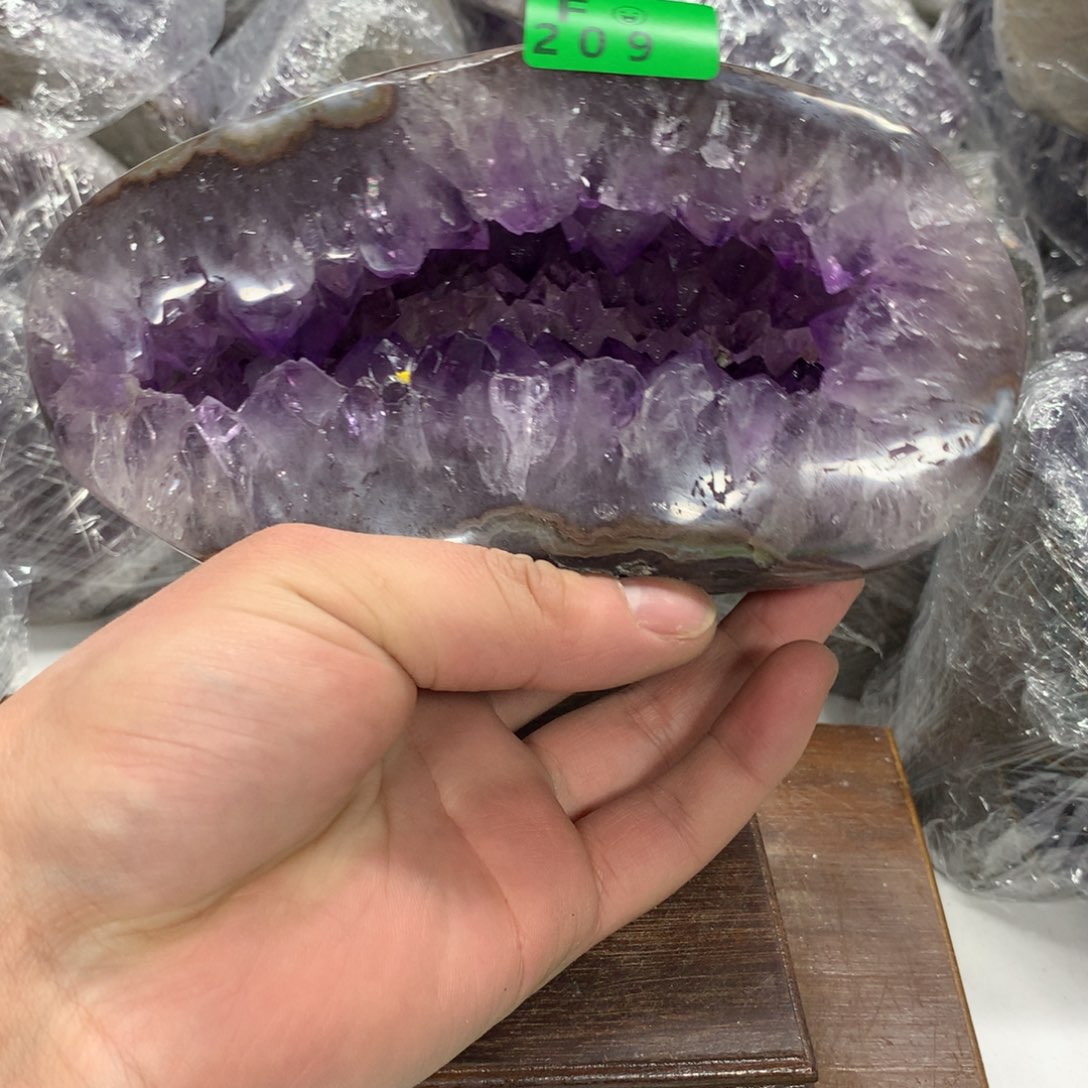 紫晶大型摆件（非配饰）未镶嵌