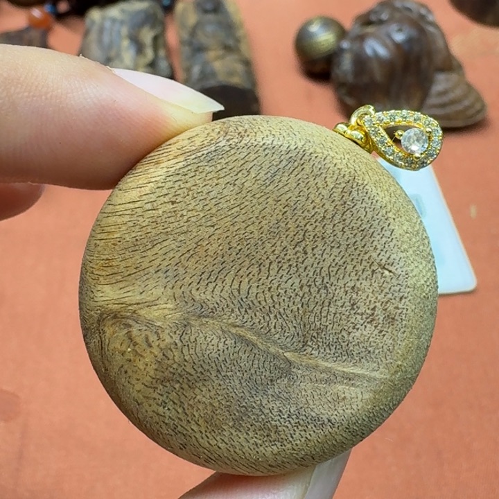 大叶紫檀（黑酸枝木类）