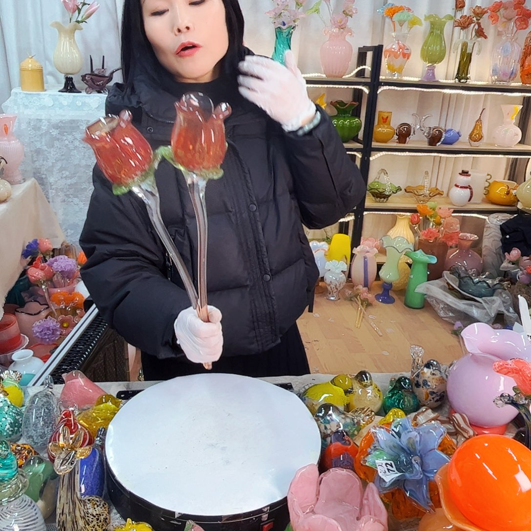 2朵玫瑰家悦美居琉璃摆件