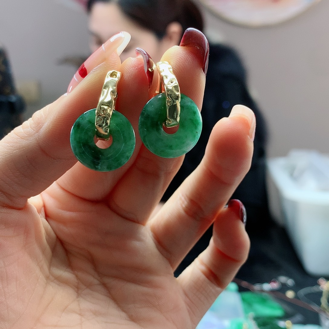 【闪购商品】翡翠耳饰未镶嵌，