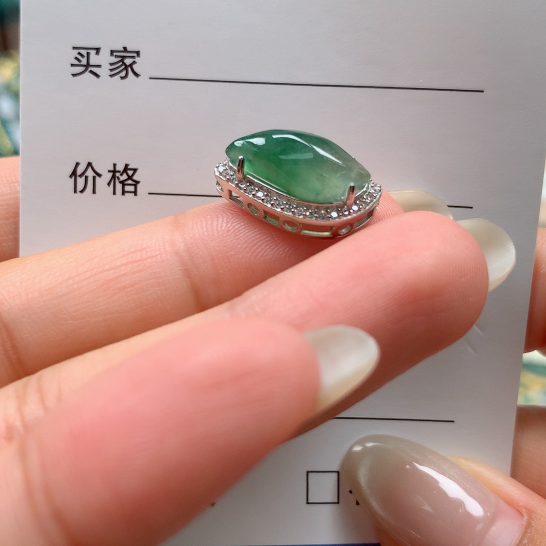 颈饰银S925镶嵌翡翠