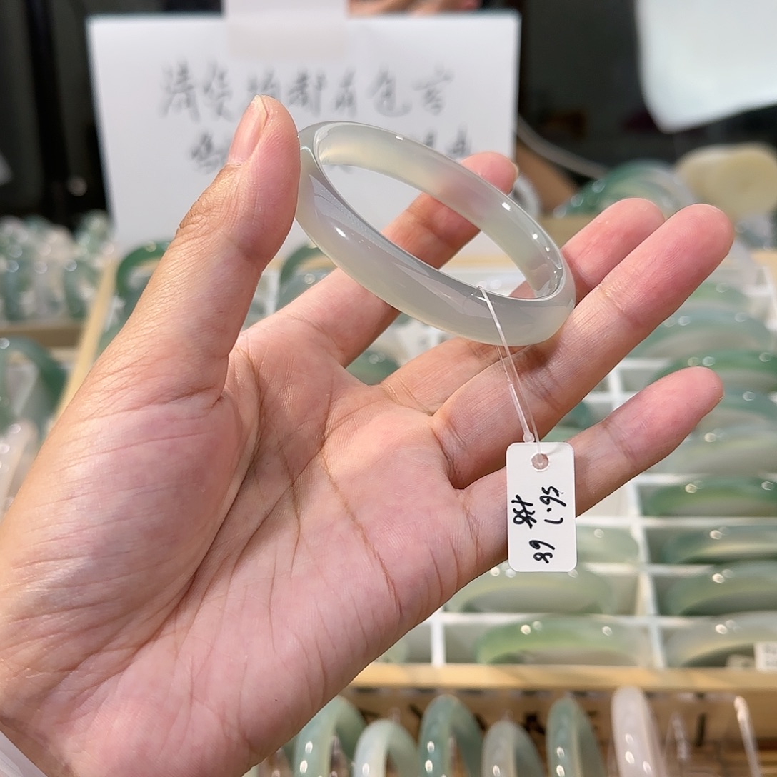 手镯玛瑙/玉髓未镶嵌圈口56.1