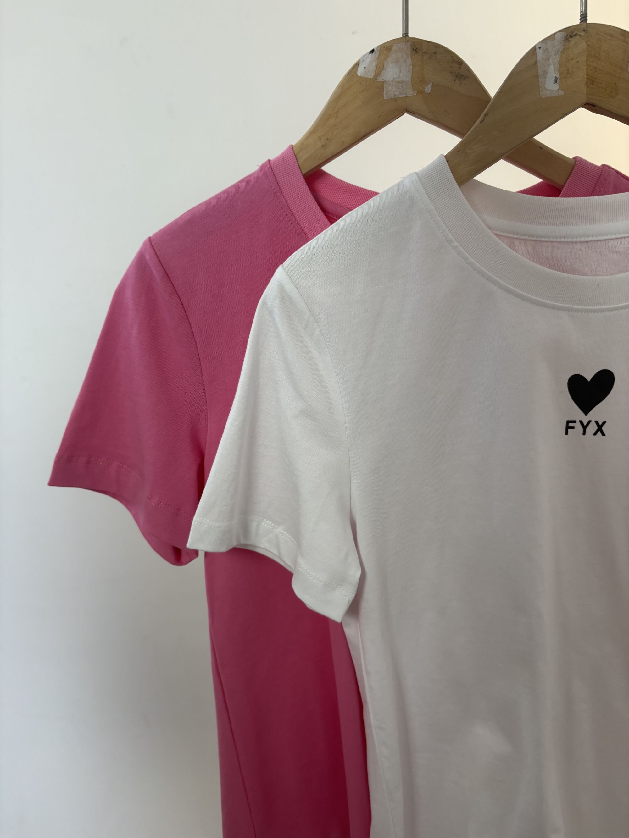 [十一]  短袖粉色时尚休闲女士百搭套头短袖T恤 24DC02002