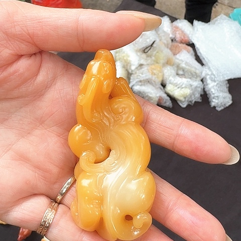 星***呀寿山石黃色芙蓉石