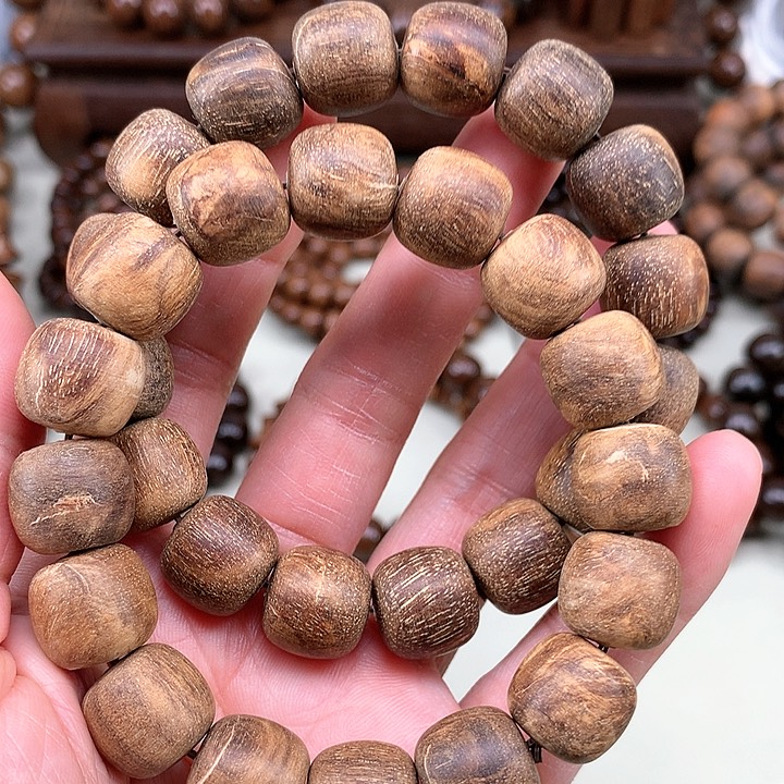 【闪购商品】贡木其他瑕疵冰裂款13*14瘤疤纹发其中一串福利