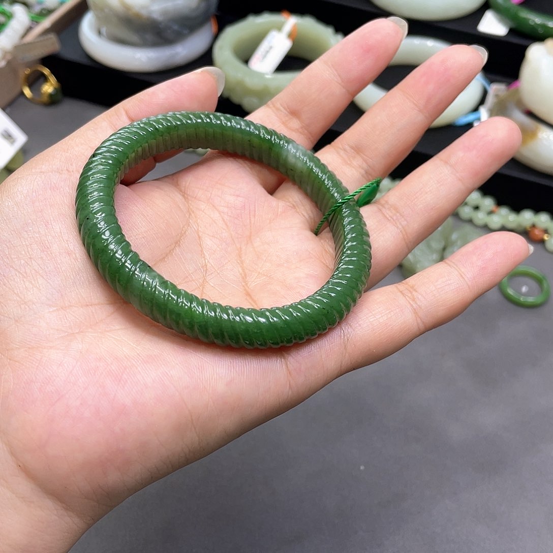 和田玉手镯未镶嵌61。30