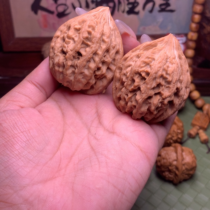 文玩核桃把件大沽石