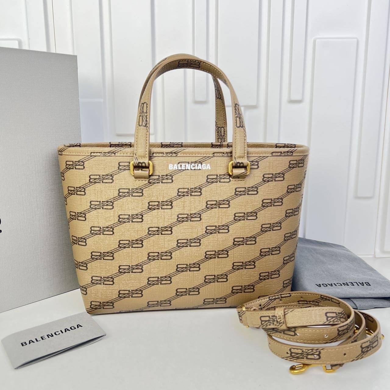 95新 Balenciaga/巴黎世家 思斯专属 巴黎世家手提斜挎包 JK1429