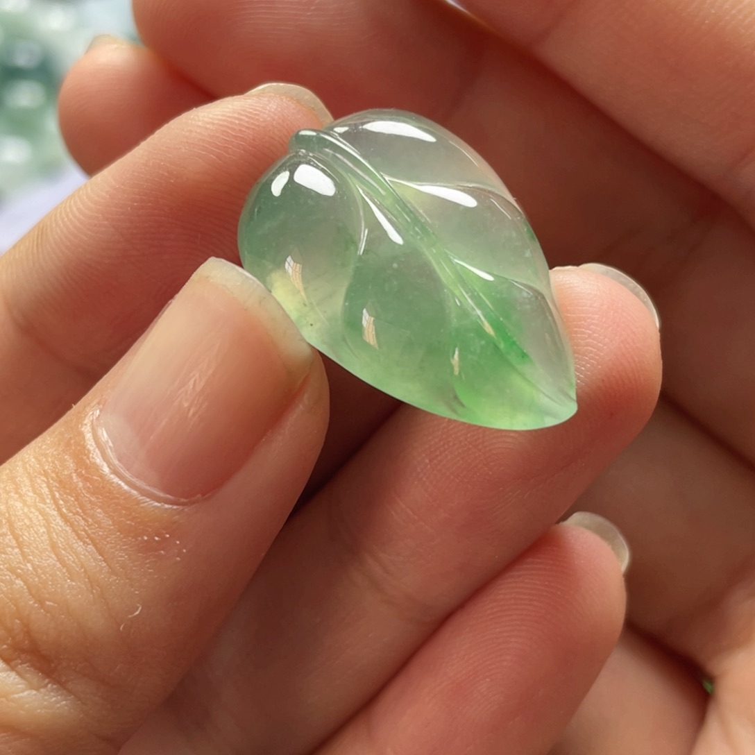 未镶嵌挂件翡翠大*童  翡翠