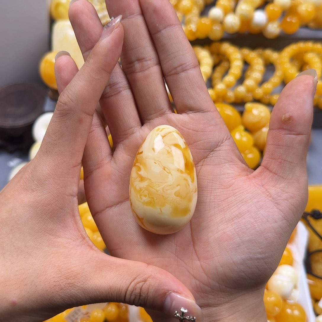 琥珀珠宝奇石未镶嵌水滴