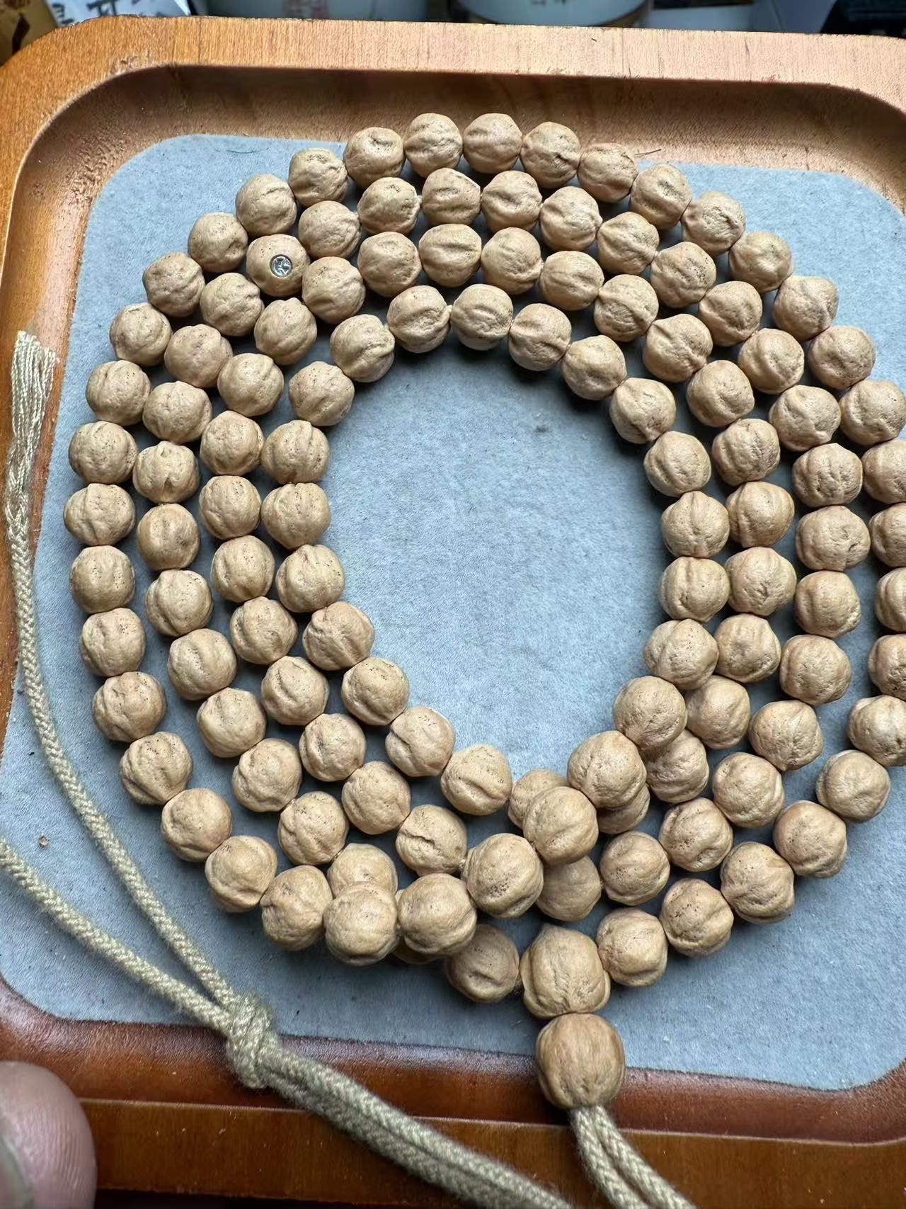 西藏热振百香籽原桩奶油果冻皮莲花108脖挂