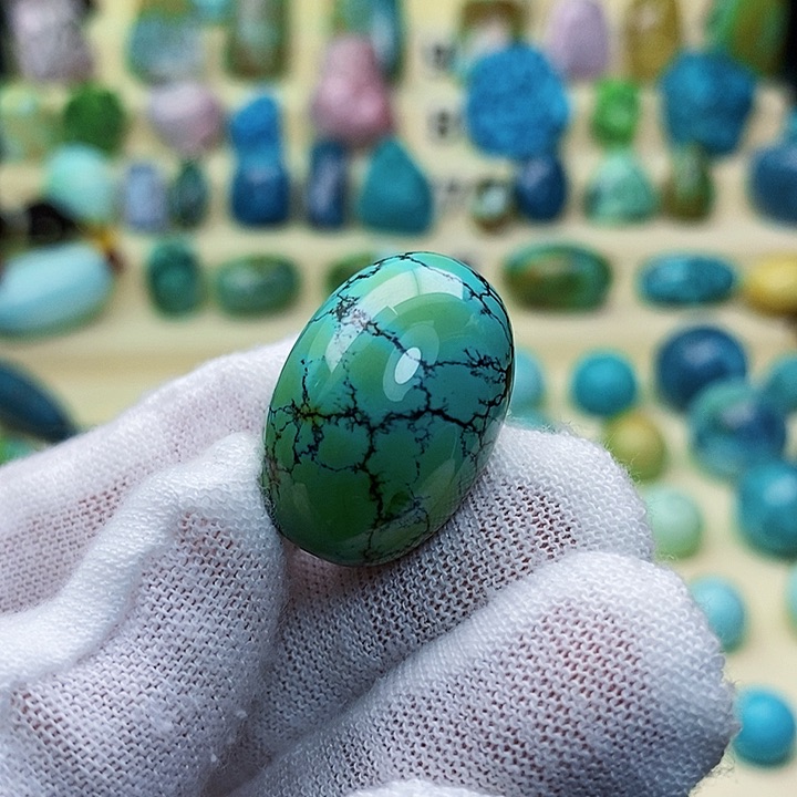 绿松石配饰未镶嵌