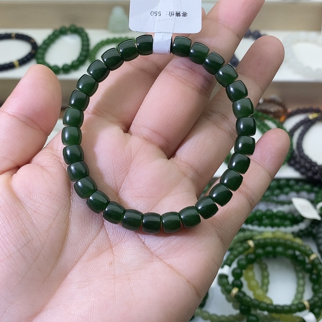 S***。和田玉未镶嵌手链