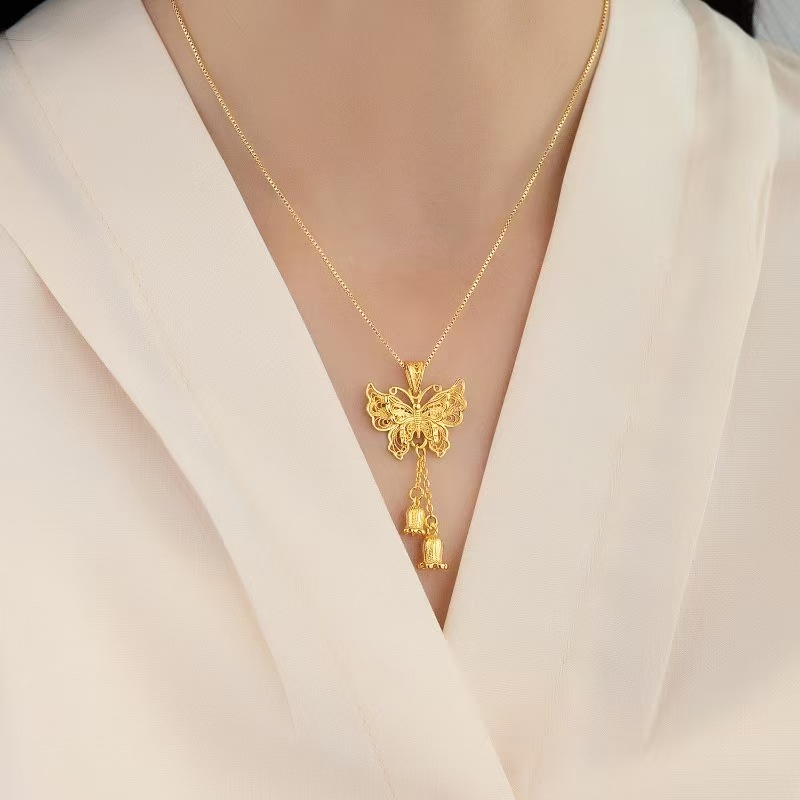 钛钢项链 花丝蝴蝶流苏吊坠项链女新中式镂空设计蝴蝶铃铛锁骨链