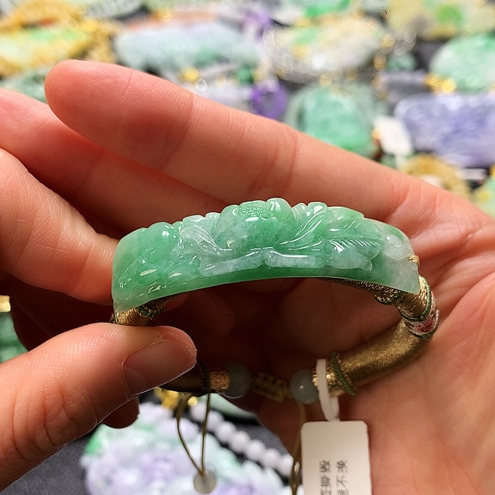 翡翠手链未镶嵌手牌