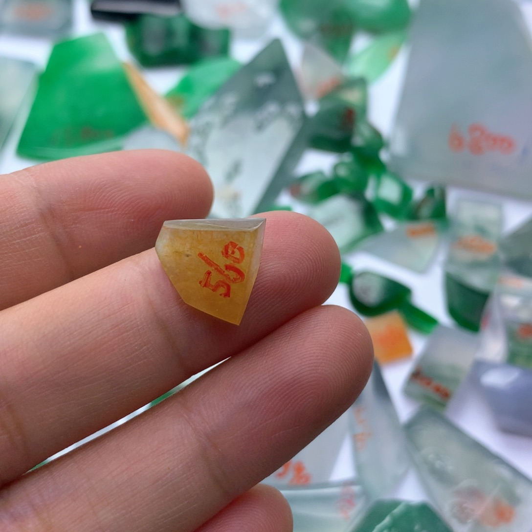 定制翡翠未镶嵌天然翡翠