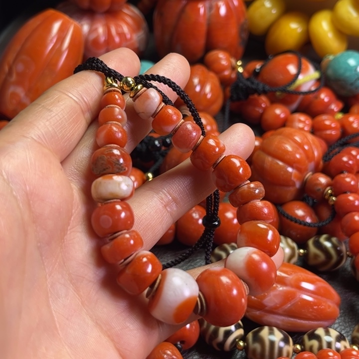 颈饰琉璃悠**客琉璃…………