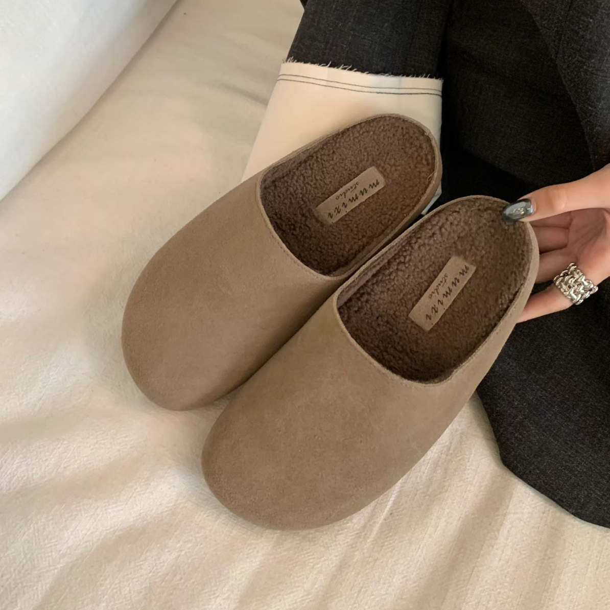 “经典百搭半拖”秋冬加绒款加厚底勃肯半拖鞋#058−118