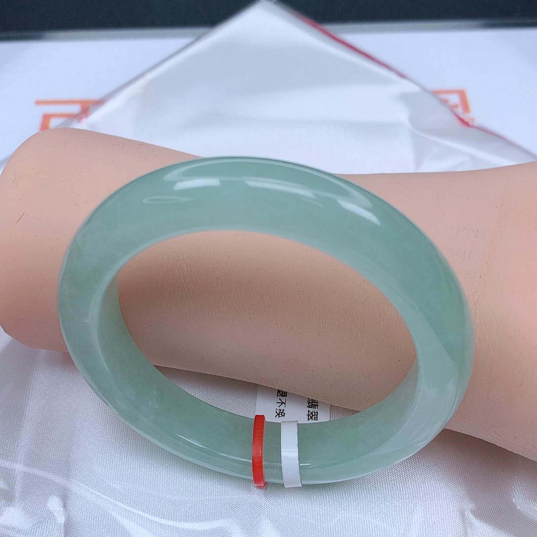 【闪购商品】未镶嵌手镯翡翠，52