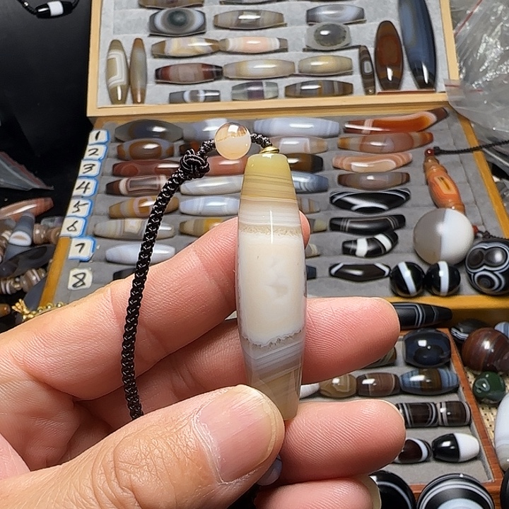 玛瑙/玉髓未镶嵌吊坠(不含链)