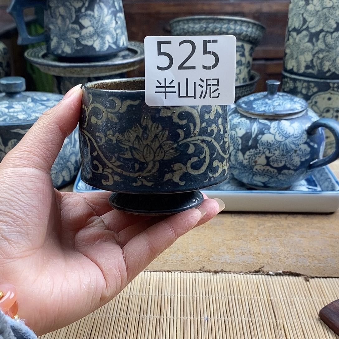 手工手绘青花陶瓷