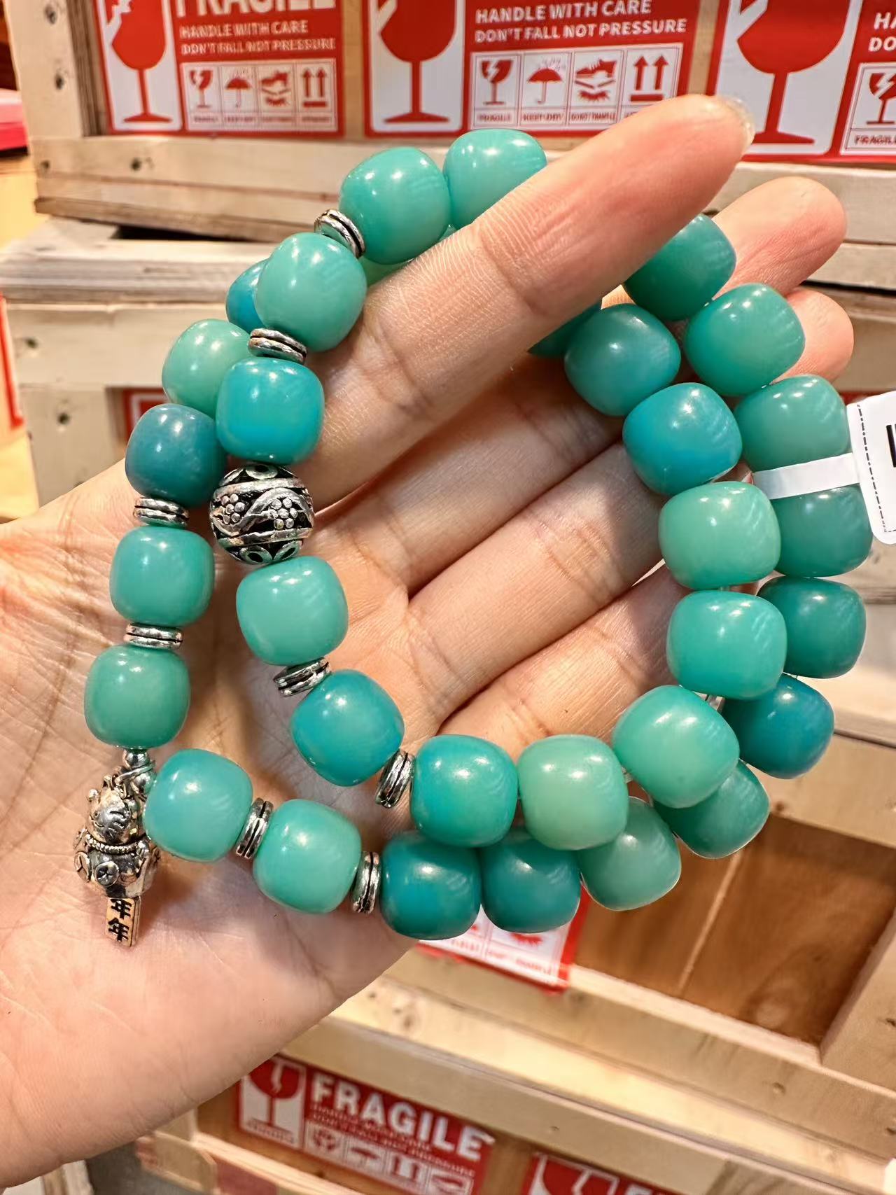 JG0080-菩提湖水蓝桶珠