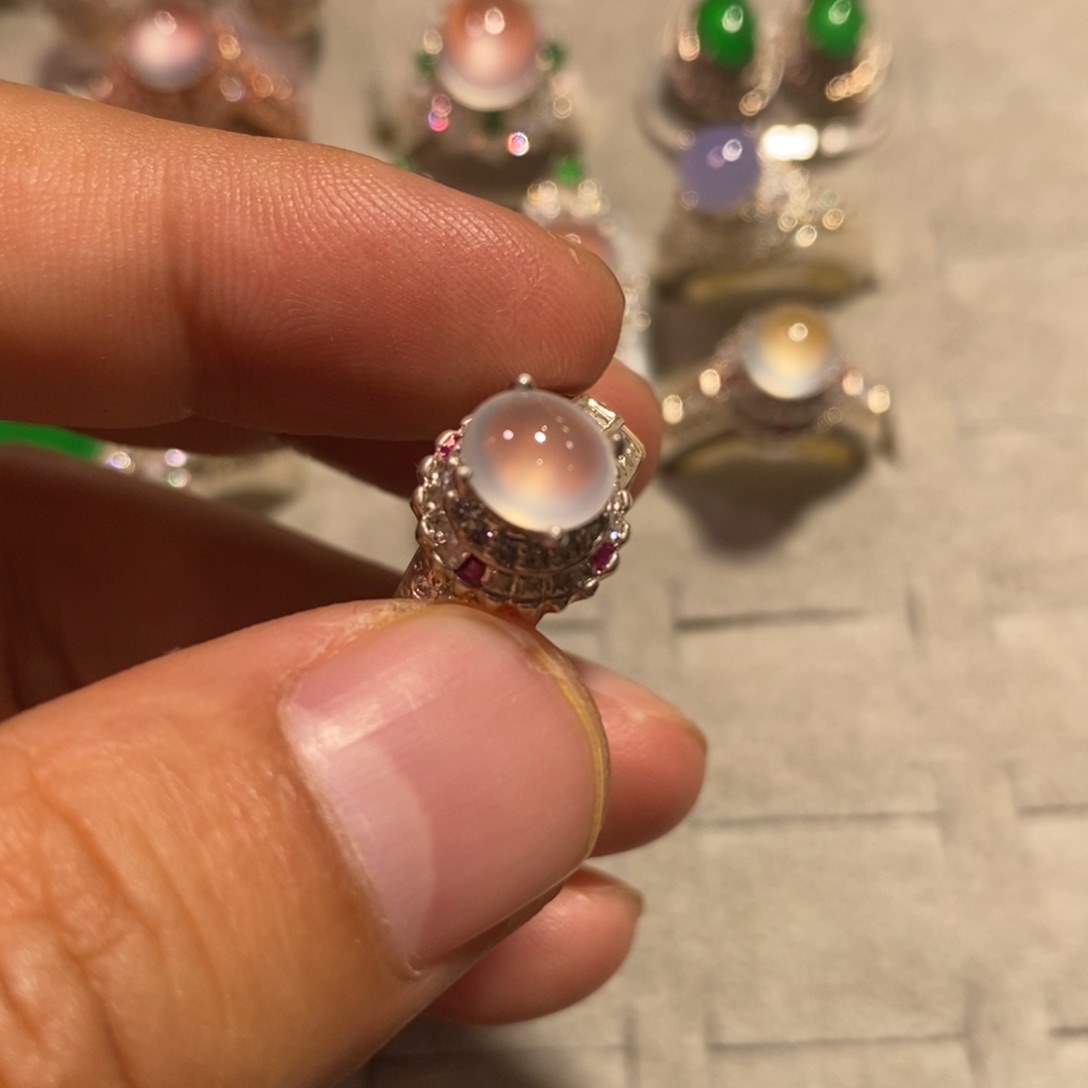 定制翡翠未镶嵌冰种7.6mm