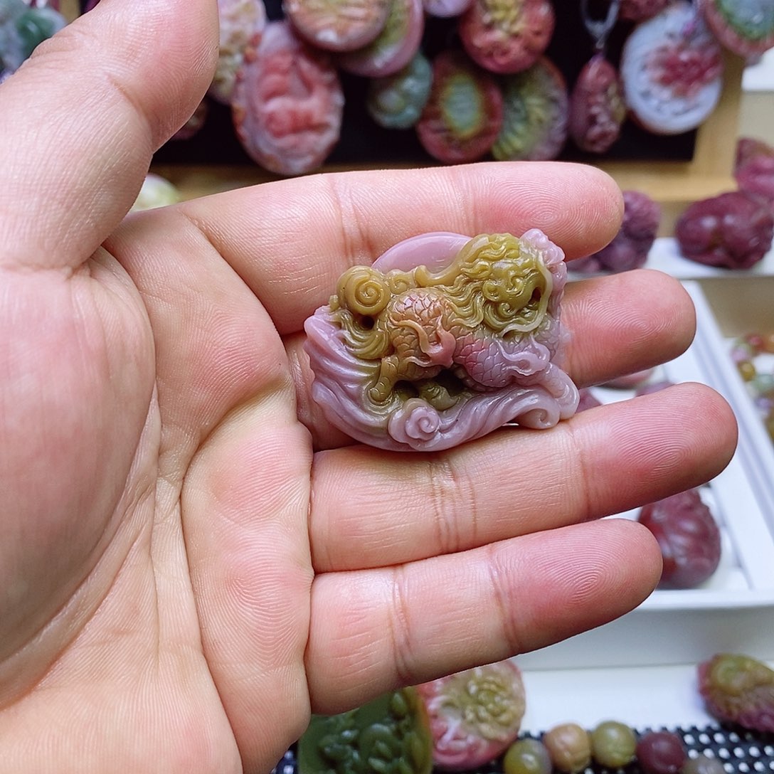 玛瑙/玉髓盐源玛瑙吊坠未镶嵌