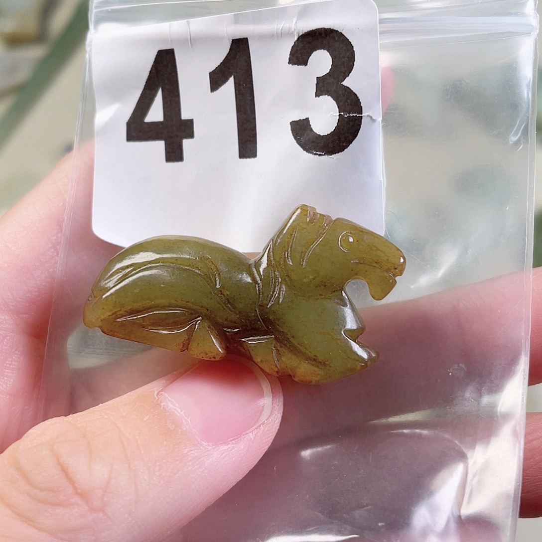 颈饰未镶嵌和田玉（糖玉）